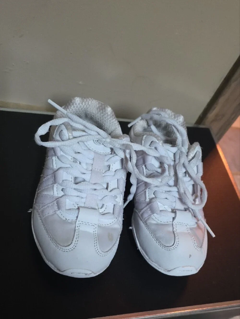 Chassé Kids White Lace-Up Sneakers - Youth Active